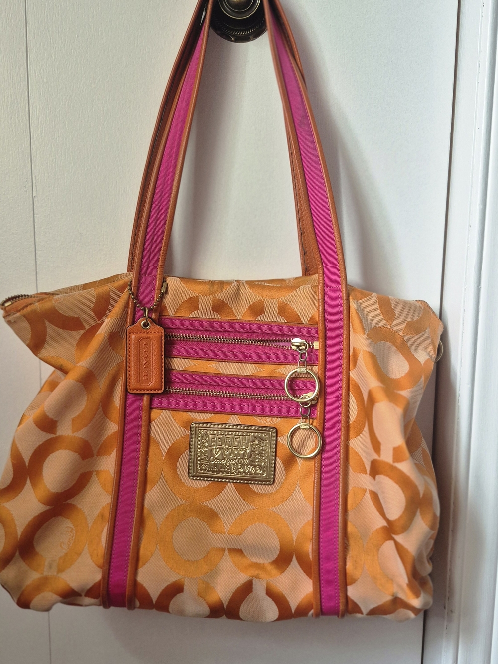 *Rare Find*💎- Coach Signature Monogram Tote Bag-Y2K-Pink Patent Leather Straps